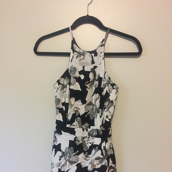 Soprano romper 🖤 - Picture 4 of 7